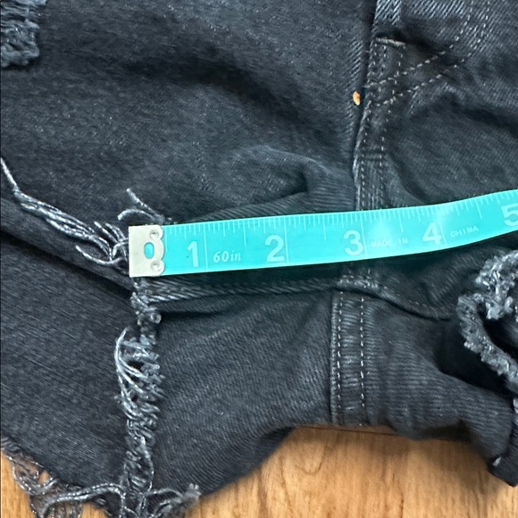 Levi’s 501 Denim Shorts - 32 - Picture 7 of 8